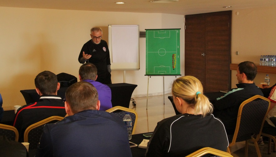 Гаджи Гаджиев прочитал лекцию будущим тренерам