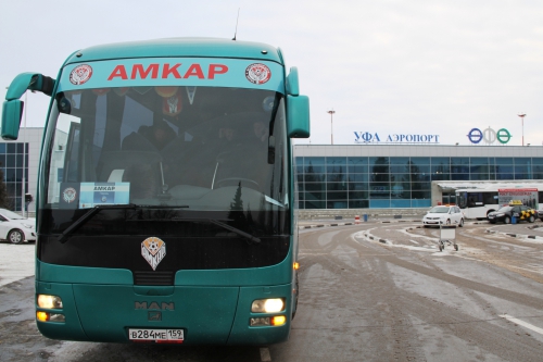 Прибытие основного состава "Амкара" в Уфу на матч 22 тура