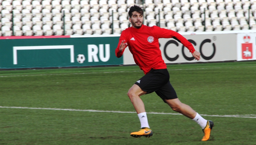 Саид Эззатоллахи провёл первую тренировку в составе «Амкара»