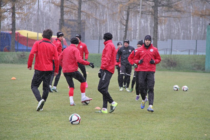 «Амкар» провел тренировку в Новогорске